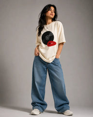 Vinyl Kiss – Image Graphic Oversized Tee