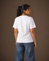 Sunlit Daisy Muse Graphic Tee